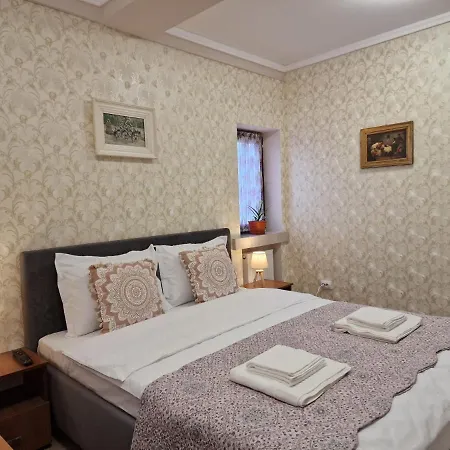 Laroka House Arty And Cosy Universitate Center