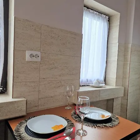Laroka House Arty And Cosy Universitate Center Apartman *
